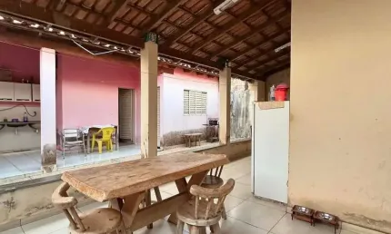 Casa à venda, 3 quartos, 1 suíte, 3 vagas, PLANALTO - Uberlândia/MG