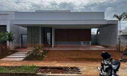 CASA EM CONDOMÍNIO à venda, 3 quartos, 3 suítes, 3 vagas, JARDIM BOTANICO - Uberlândia/MG