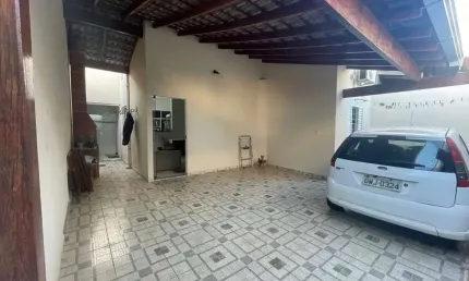 Casa à venda, 2 quartos, 1 suíte, 3 vagas, JARDIM BOTANICO - Uberlândia/MG