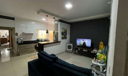 Casa à venda, 2 quartos, 1 suíte, 2 vagas, JARDIM EUROPA - Uberlândia/MG