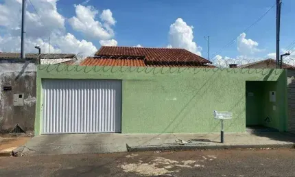 Casa à venda, 3 quartos, 2 vagas, JARDIM CANAA - Uberlândia/MG