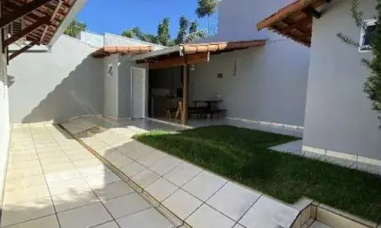 Casa à venda, 3 quartos, 1 suíte, 4 vagas, JARDIM HOLANDA - Uberlândia/MG