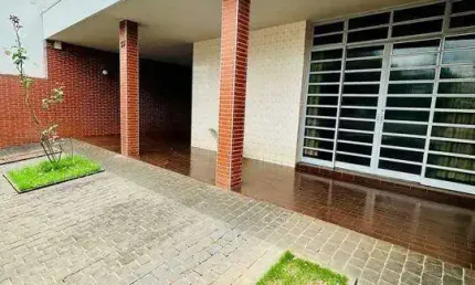 Casa à venda, 4 quartos, 1 suíte, 3 vagas, Brasil - Uberlândia/MG