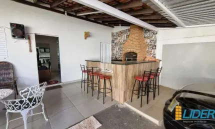 Casa à venda, 3 quartos, 1 suíte, 5 vagas, CIDADE JARDIM - Uberlândia/MG