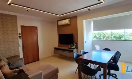 Apartamento à venda, 2 quartos, 1 suíte, 1 vaga, Santa Mônica - Uberlândia/MG