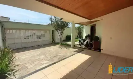 Casa à venda, 3 quartos, 3 suítes, 3 vagas, MORADA DA COLINA - Uberlândia/MG