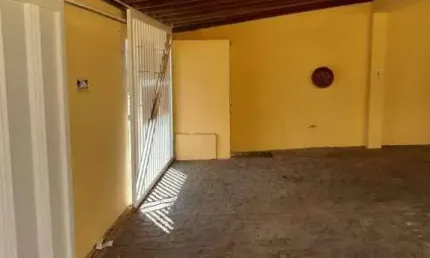 Casa para aluguel, 3 quartos, 1 suíte, 2 vagas, Segismundo Pereira - Uberlândia/MG