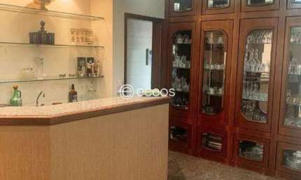 Apartamento à venda, 4 quartos, 2 suítes, 2 vagas, FUNDINHO - Uberlândia/MG