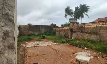 Terreno à venda na Rua Roberto Carlos Medeiros, Jardim Europa, Uberlândia