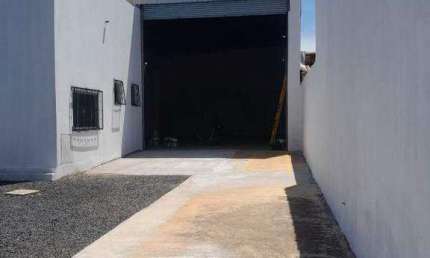 BARRACÃO para aluguel, 3 quartos, Jaraguá - Uberlândia/MG