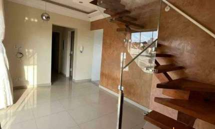 Cobertura à venda, 3 quartos, 1 suíte, 2 vagas, Segismundo Pereira - Uberlândia/MG