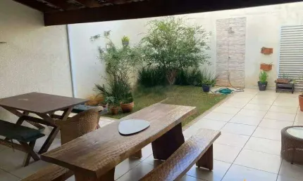Casa à venda, 3 quartos, 2 suítes, 2 vagas, BOSQUE DOS BURITIS - Uberlândia/MG