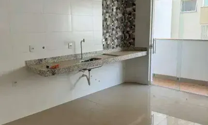 Apartamento à venda, 2 quartos, 1 suíte, 1 vaga, TUBALINA - Uberlândia/MG