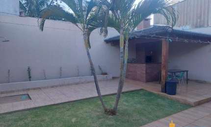 Casa à venda, 3 quartos, 1 suíte, 4 vagas, Segismundo Pereira - Uberlândia/MG