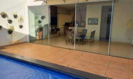 Casa à venda, 3 quartos, 3 suítes, 4 vagas, CIDADE JARDIM - Uberlândia/MG