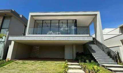 CASA EM CONDOMÍNIO à venda, 4 quartos, 2 suítes, 2 vagas, GRANJA MARILEUSA - Uberlândia/MG