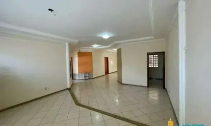Casa à venda, 4 quartos, 2 suítes, 3 vagas, Jardim Karaíba - Uberlândia/MG
