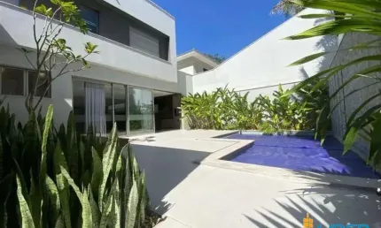 CASA EM CONDOMÍNIO à venda, 4 quartos, 3 suítes, 6 vagas, Jardim Karaíba - Uberlândia/MG