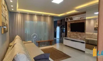 Casa à venda na Avenida dos Ferreiras, Jardim Califórnia, Uberlândia