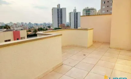 Cobertura à venda, 3 quartos, 1 suíte, 2 vagas, Santa Mônica - Uberlândia/MG
