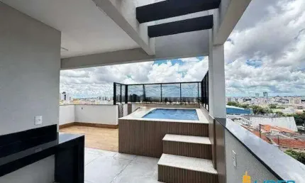 Cobertura à venda, 4 quartos, 2 suítes, 2 vagas, Santa Mônica - Uberlândia/MG