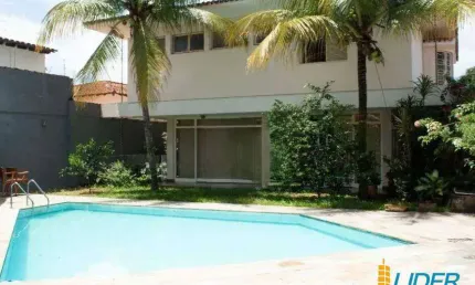 Casa à venda, 4 quartos, 2 suítes, 4 vagas, TABAJARAS - Uberlândia/MG