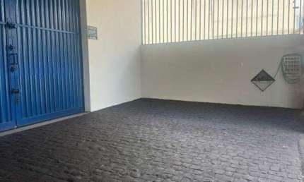 Casa com 2 quartos para alugar na Avenida Fernando Vilela, Martins, Uberlândia