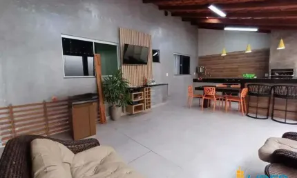 Casa à venda, 6 quartos, 1 suíte, 3 vagas, JARDIM IPANEMA - Uberlândia/MG