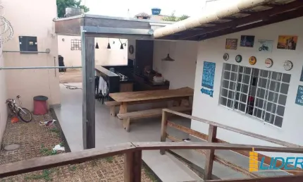 Casa à venda, 3 quartos, 1 suíte, 1 vaga, Jaraguá - Uberlândia/MG