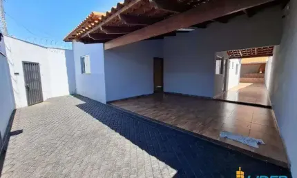 Casa à venda, 3 quartos, 1 suíte, 3 vagas, JARDIM PATRICIA - Uberlândia/MG