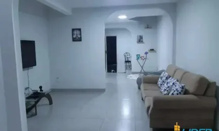 Casa à venda, 3 quartos, 1 suíte, 3 vagas, GRANADA - Uberlândia/MG