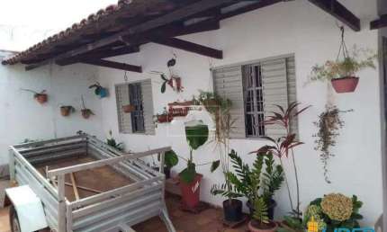 Casa à venda, 5 quartos, 3 vagas, GRANADA - Uberlândia/MG