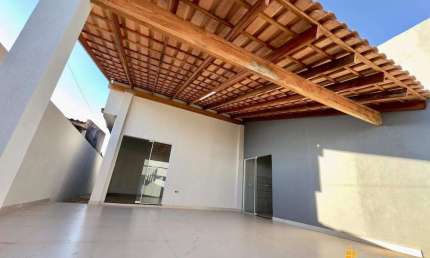 Casa à venda, 3 quartos, 1 suíte, 2 vagas, Shopping Park - Uberlândia/MG
