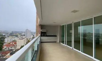 Belíssimo apartamento com 198m2 de área privativa, todo montado de armários planejados à venda em condomínio vertical com área de lazer