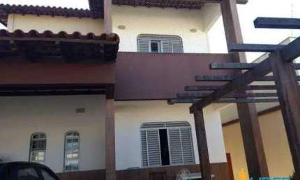 Casa à venda, 4 quartos, 2 suítes, 4 vagas, SANTA ROSA - Uberlândia/MG