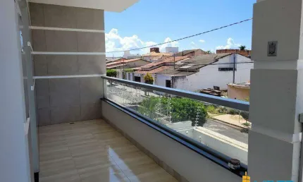 Casa com 3 quartos para alugar na Rua Abiail Figueiredo Gil, Santa Rosa, Uberlândia