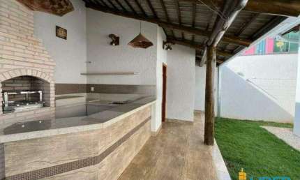 Casa à venda, 3 quartos, 1 suíte, 4 vagas, Santa Mônica - Uberlândia/MG