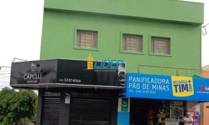 DOIS IMÓVEIS RESIDENCIAIS COM 2 CÔMODOS COMERCIAIS ÓTIMO NEGÓCIO DE RENDA E MORADIA