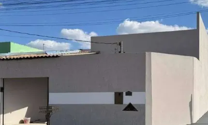 Ótima casa com 03 quartos / 01 suíte totalmente reformada à venda no bairro são jorge