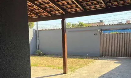 Casa para aluguel, 3 quartos, 5 vagas, JARDIM DAS PALMEIRAS - Uberlândia/MG