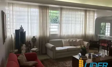 Casa à venda, 4 quartos, 1 suíte, 2 vagas, Osvaldo Rezende - Uberlândia/MG