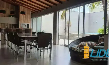 Casa à venda, 4 quartos, 4 suítes, 6 vagas, Jardim Karaíba - Uberlândia/MG