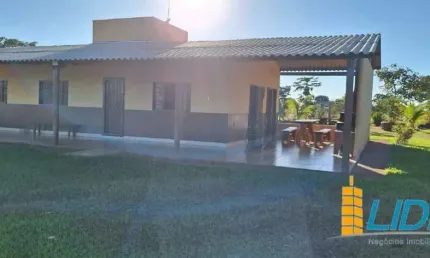 Excelente chácara com 24.000m2 de área à venda próxima a cachoeira rio das pedras
