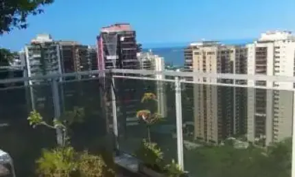 Vendo excelente cobertura 03 qtos 01 vaga-Centro da Barra da Tijuca-Rj