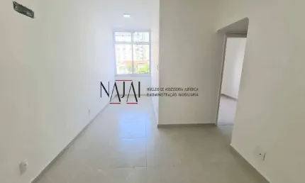 Vendo excelente sala e quarto com 50m-Fundos-Rua Gomes Carneiro-Ipanema-Rj.