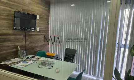 Excelente sala comercial na av. treze de maio - centro