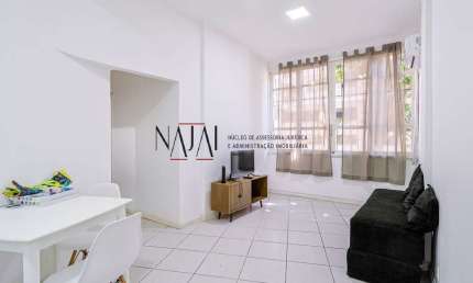 Vendo apto reformado com 51m 02 quartos-Rua Paissandu-Flamengo-Rj.
