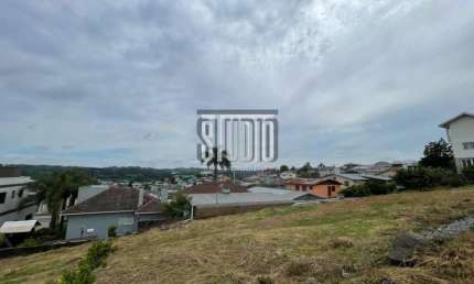 Terreno à venda em Vitória, Carlos Barbosa  por R$ 212.000