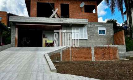 Casa com 3 quartos à venda em Aparecida, Carlos Barbosa , 183 m2 por R$ 490.000