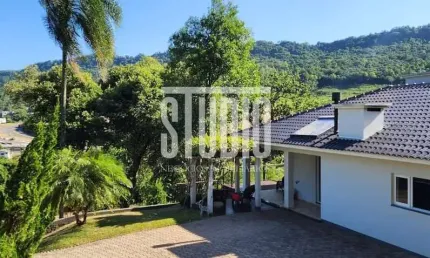 Casa com 2 quartos à venda no Centro, São Vendelino  por R$ 850.000